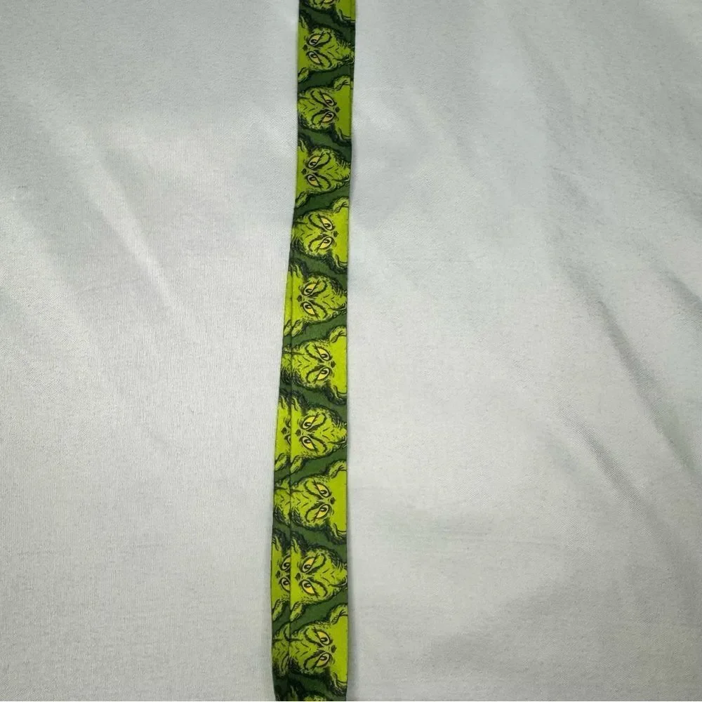 Christmas 2025 Dr Seuss The Grinch Lanyard with Reindeer Max Charm
